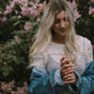 Meet your Posher, Danica